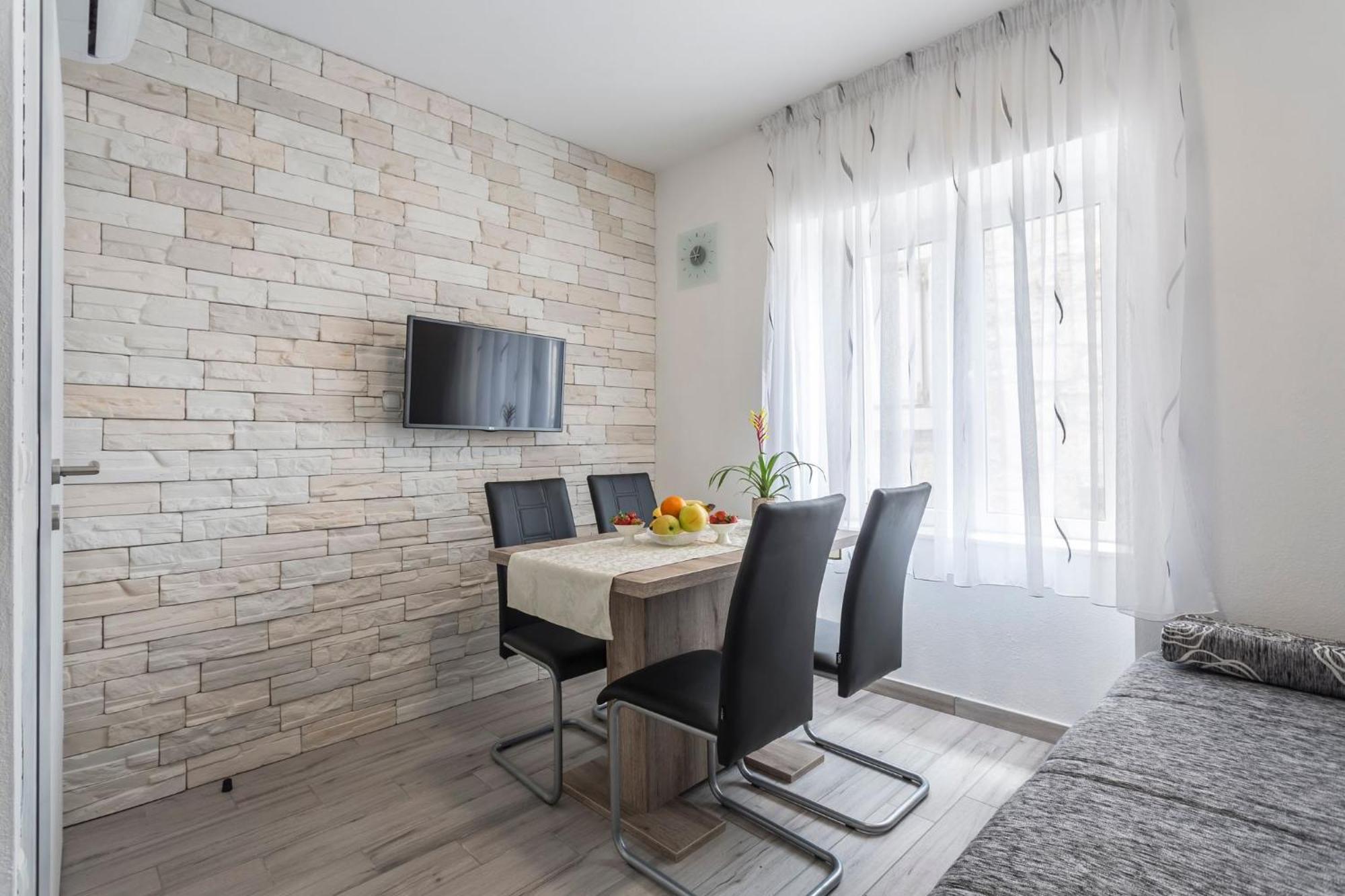 Riva Apartments Villa Thalia - Milna, Brac ميلنا المظهر الخارجي الصورة